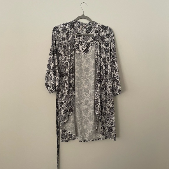 Sleepwear Robe - Picture 2 of 3